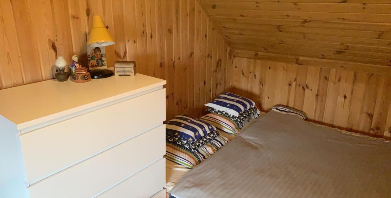 Dom Pod Sosnami Villa Rzewnie Kültér fotó